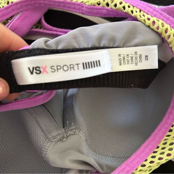 VSX Victoria’s Secret multicolored sports active bra top size 32B - Picture 2 of 6
